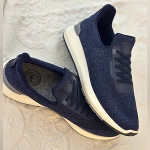 PETER MILLAR Hyperlight Apollo
Sneakers
Size 11